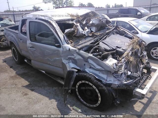 5TFLU4EN8EX093247 - 2014 TOYOTA TACOMA DOUBLE CAB ვერცხლისფერი ფოტო 1