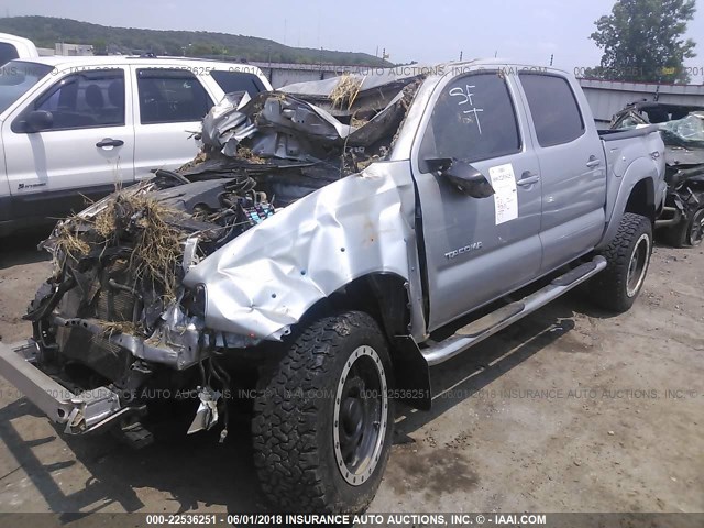 5TFLU4EN8EX093247 - 2014 TOYOTA TACOMA DOUBLE CAB ვერცხლისფერი ფოტო 2