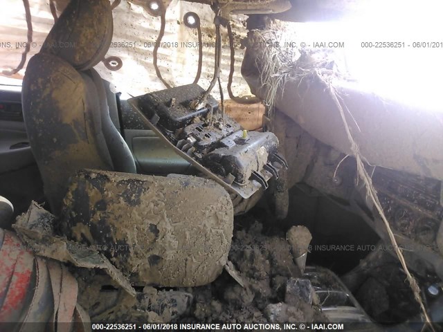 5TFLU4EN8EX093247 - 2014 TOYOTA TACOMA DOUBLE CAB ვერცხლისფერი ფოტო 5