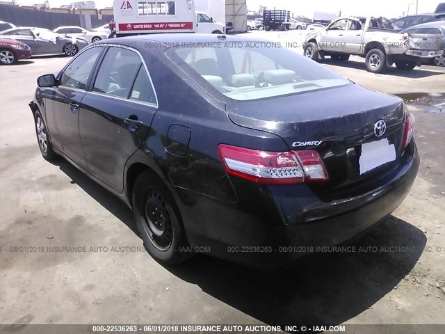 4T1BF3EK1BU174637 - 2011 TOYOTA CAMRY SE/LE/XLE Qara foto 3