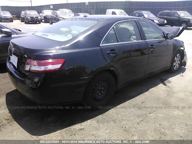 4T1BF3EK1BU174637 - 2011 TOYOTA CAMRY SE/LE/XLE Qara foto 4