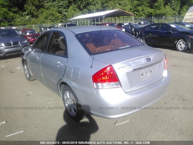 KNAFE221095656600 - 2009 KIA SPECTRA EX/LX/SX SILVER photo 3