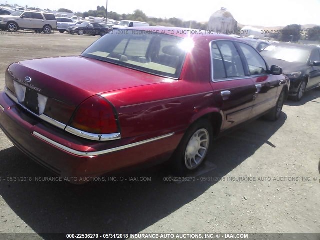 2FAFP74W3WX165263 - 1998 FORD CROWN VICTORIA LX RED photo 4