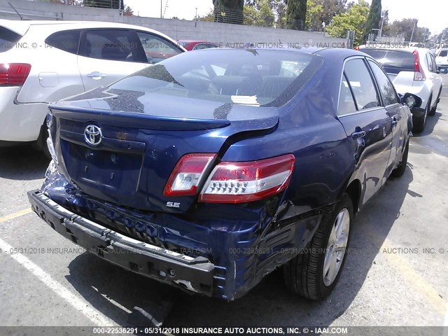 4T1BF3EK0BU661991 - 2011 TOYOTA CAMRY SE/LE/XLE Dark Blue photo 4