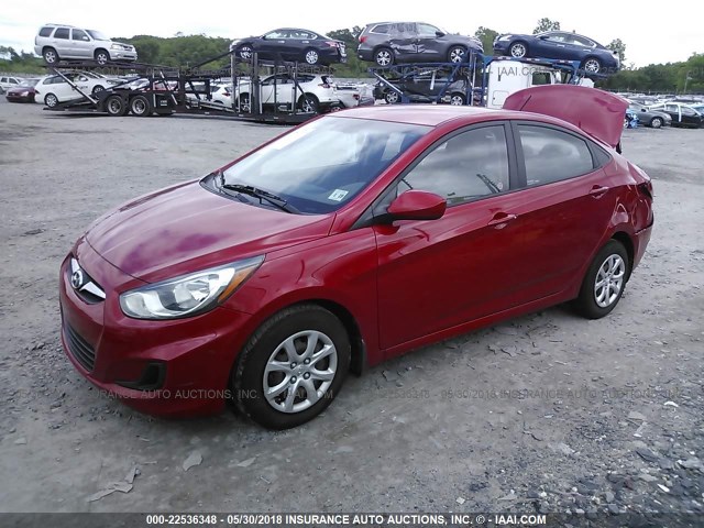 KMHCT4AE2DU516473 - 2013 HYUNDAI ACCENT GLS/GS RED photo 2