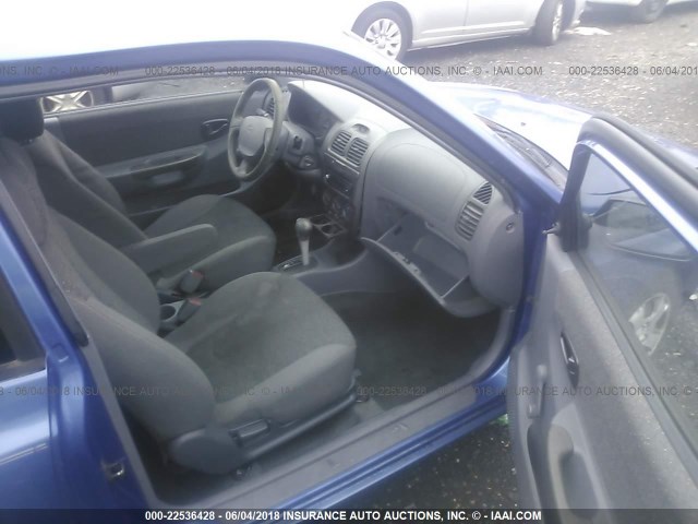 KMHCG35C81U077413 - 2001 HYUNDAI ACCENT GS BLUE photo 5