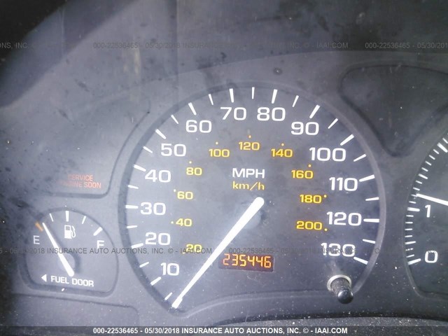 1G8ZY12752Z134009 - 2002 SATURN SC2 SILVER photo 7