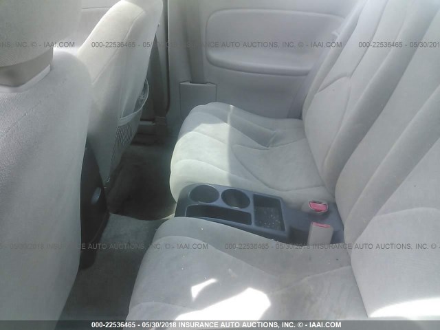 1G8ZY12752Z134009 - 2002 SATURN SC2 SILVER photo 8