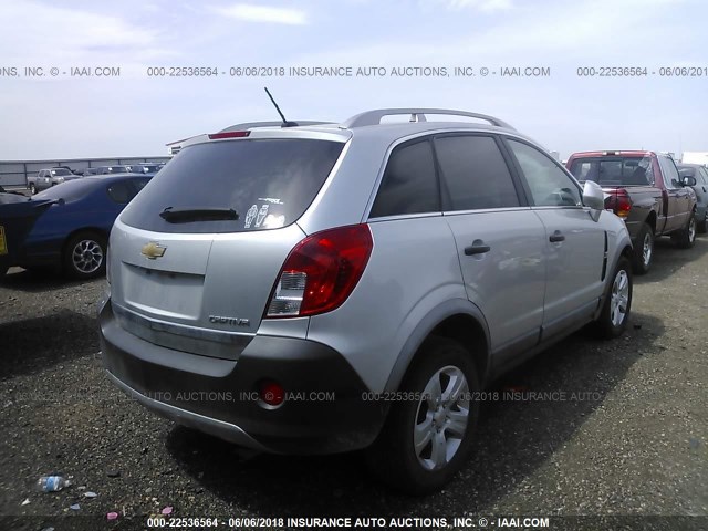 3GNAL2EK3ES570552 - 2014 CHEVROLET CAPTIVA LS SILVER photo 4