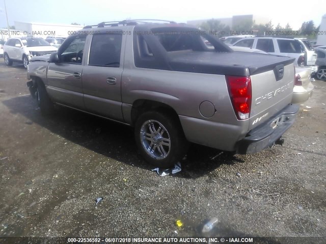 3GNEC13T73G212491 - 2003 CHEVROLET AVALANCHE C1500 SILVER photo 3