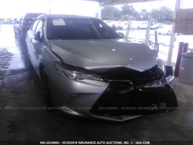 4T1BF1FKXGU235882 - 2016 TOYOTA CAMRY LE/XLE/SE/XSE SILVER photo 6