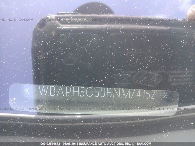WBAPH5G50BNM74152 - 2011 BMW 328 I SULEV WHITE photo 9