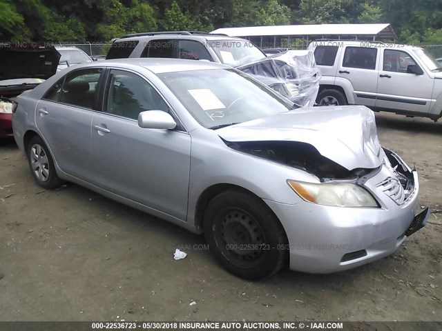 4T1BE46K97U142971 - 2007 TOYOTA CAMRY NEW GENERAT CE/LE/XLE/SE SILVER photo 1