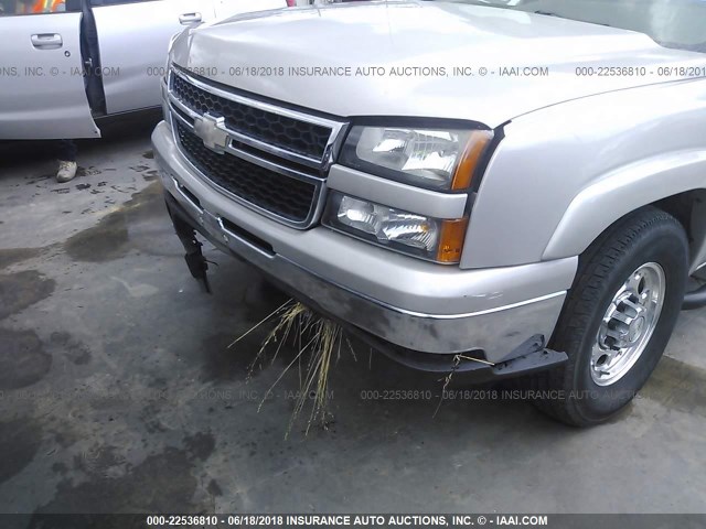 1GCGK13U86F242490 - 2006 CHEVROLET SILVERADO K1500 HEAVY DUTY SILVER photo 6