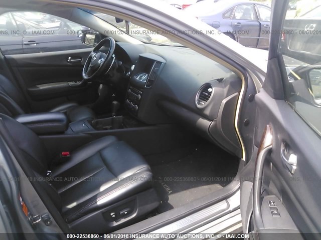 1N4AA51E19C841691 - 2009 NISSAN MAXIMA S/SV GRAY photo 5