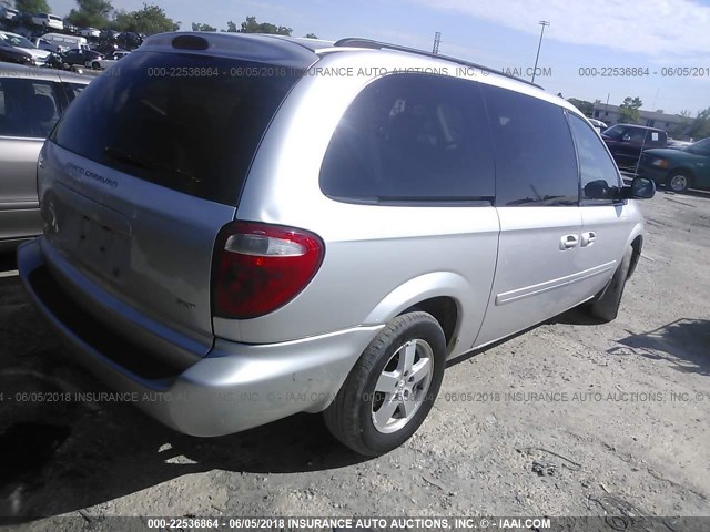 2D4GP44L67R104534 - 2007 DODGE GRAND CARAVAN SXT SILVER photo 4