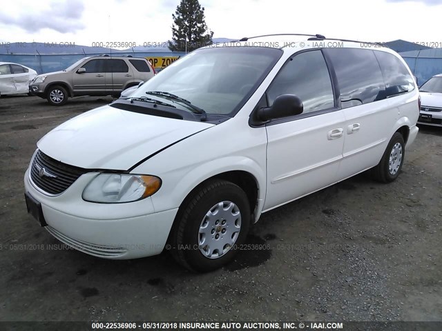 2C4GP44382R748106 - 2002 CHRYSLER TOWN & COUNTRY LX WHITE photo 2