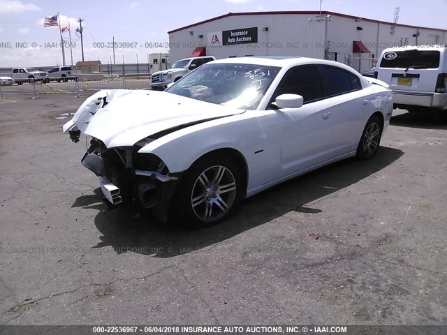 2C3CDXCT5DH552602 - 2013 DODGE CHARGER R/T WHITE photo 2
