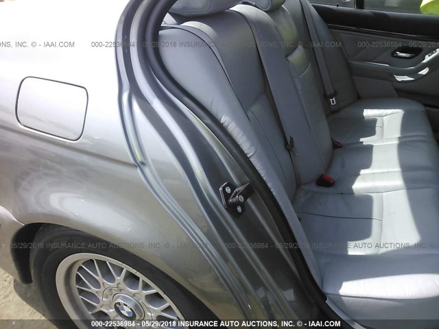 WBADT43452GZ95543 - 2002 BMW 525 I AUTOMATIC GRAY photo 8