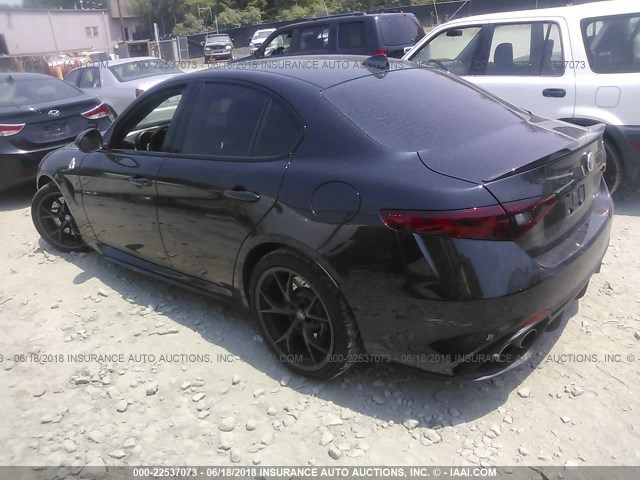 ZARFAEAV5H7554030 - 2017 ALFA ROMEO GIULIA QUADRIFOGLIO BLACK photo 3