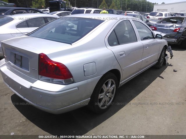 YV1RS592762527821 - 2006 VOLVO S60 2.5T SILVER photo 4
