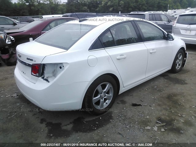 1G1PC5SBXF7299622 - 2015 CHEVROLET CRUZE LT WHITE photo 4