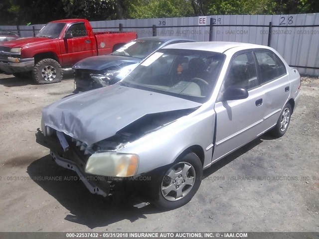 KMHCG45C81U197637 - 2001 HYUNDAI ACCENT GL SILVER photo 2