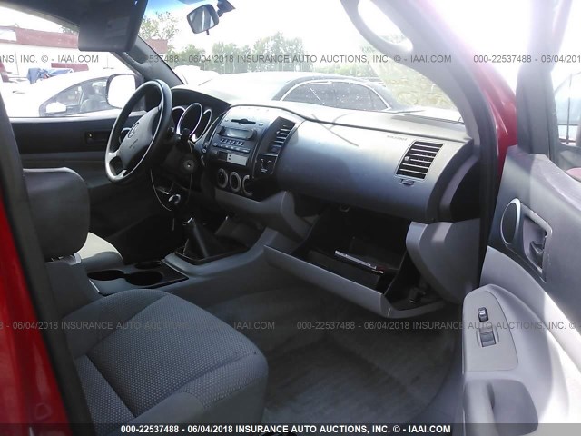 5TEUX42N56Z208333 - 2006 TOYOTA TACOMA ACCESS CAB Rot Foto 5