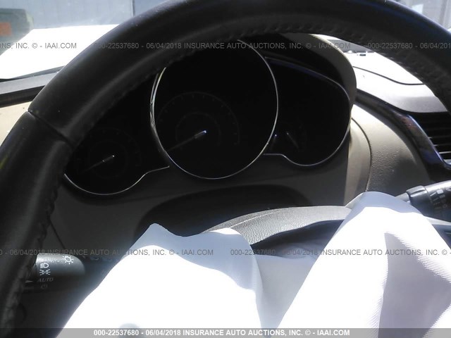 1G1ZG5E72CF203648 - 2012 CHEVROLET MALIBU LTZ WHITE photo 7