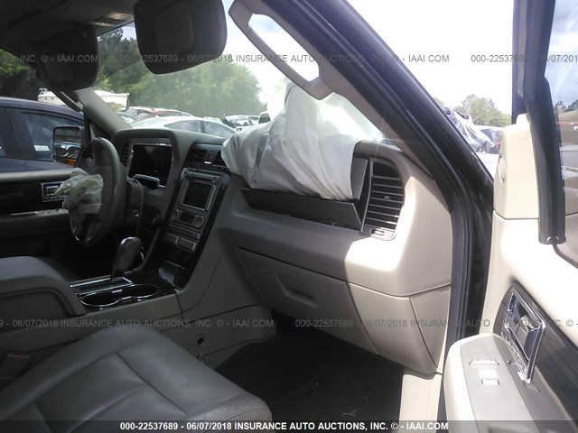 5LMFU27568LJ14924 - 2008 LINCOLN NAVIGATOR 黑色 照片 5