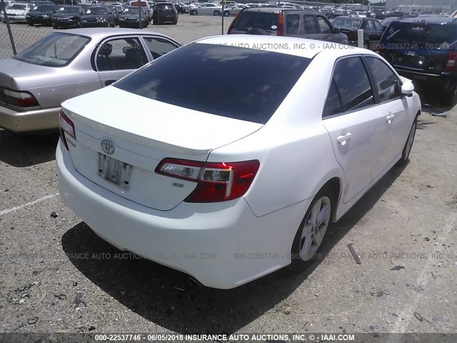 4T1BF1FK4EU854183 - 2014 TOYOTA CAMRY L/SE/LE/XLE 白色 照片 4