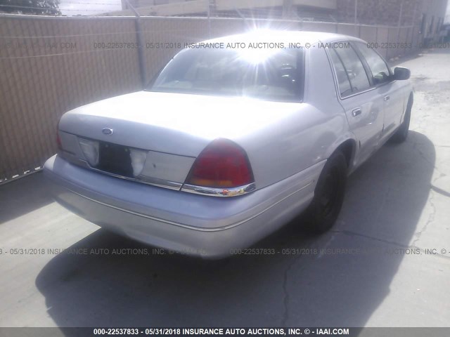 2FAFP73W9YX167491 - 2000 FORD CROWN VICTORIA  SILVER photo 4