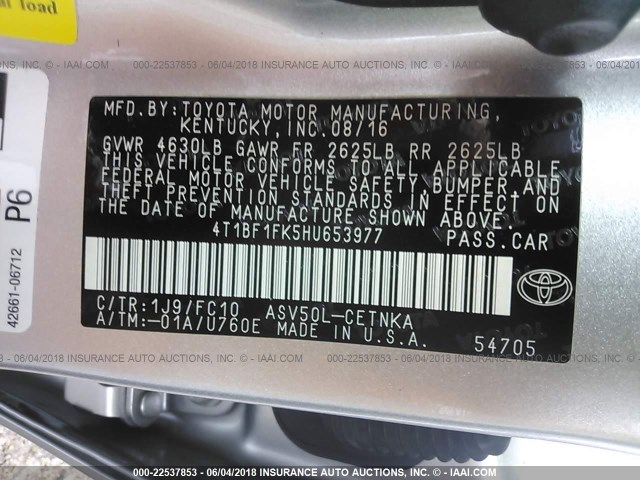 4T1BF1FK5HU653977 - 2017 TOYOTA CAMRY LE/XLE/SE/XSE SILVER photo 9