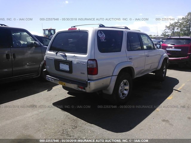 JT3HN86R4Y0274780 - 2000 TOYOTA 4RUNNER SR5 WHITE photo 4