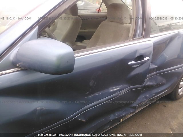 4T1BE32K84U810853 - 2004 TOYOTA CAMRY LE/XLE/SE 浅蓝色 照片 6