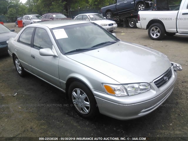 4T1BG22K41U089267 - 2001 TOYOTA CAMRY CE/LE/XLE SILVER photo 1