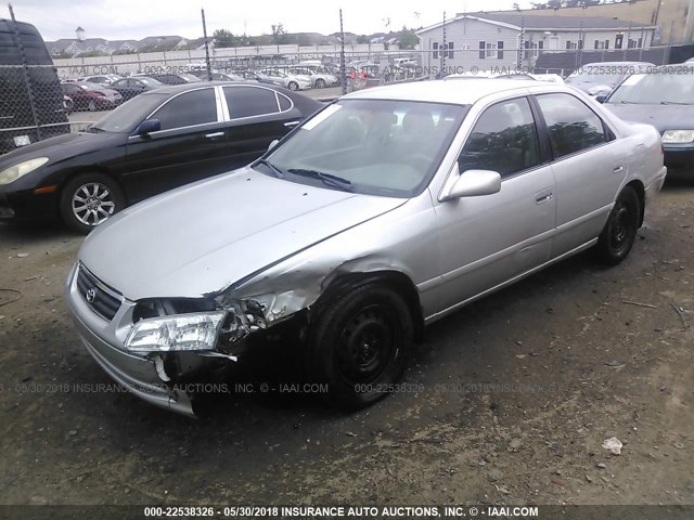 4T1BG22K41U089267 - 2001 TOYOTA CAMRY CE/LE/XLE SILVER photo 2