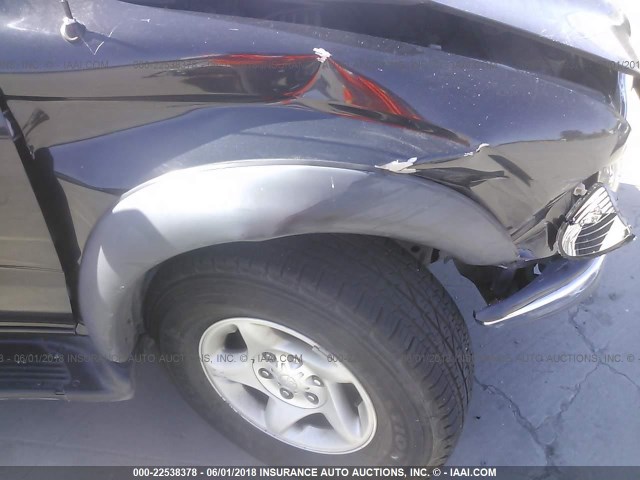 5TEGN92N03Z185393 - 2003 TOYOTA TACOMA DOUBLE CAB PRERUNNER BLACK photo 6