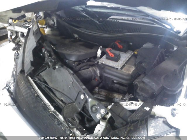 1C4NJDEB7GD663427 - 2016 JEEP COMPASS LATITUDE 白色 照片 10