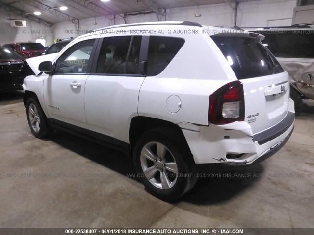 1C4NJDEB7GD663427 - 2016 JEEP COMPASS LATITUDE 白色 照片 3