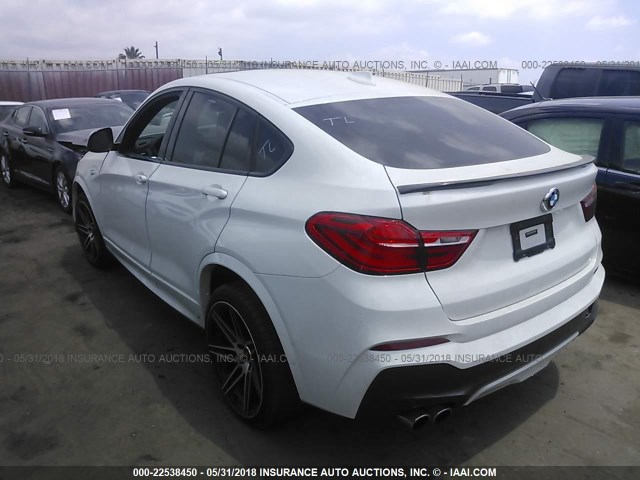 5UXXW3C57J0T82792 - 2018 BMW X4 XDRIVE28I WHITE photo 3