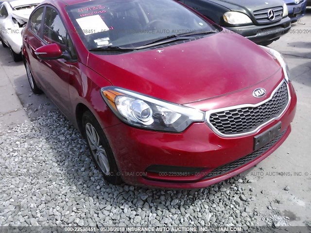 KNAFX4A65G5574068 - 2016 KIA FORTE LX RED photo 1