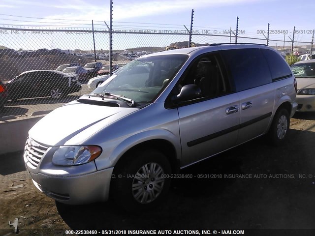 1C4GP45R05B178771 - 2005 CHRYSLER TOWN & COUNTRY  SILVER photo 2