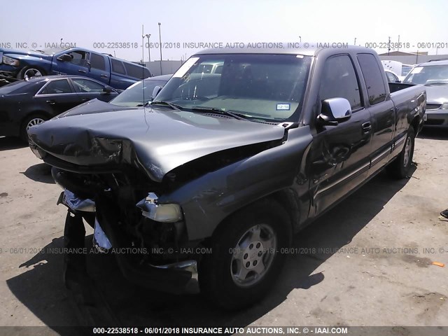 2GCEC19TX11294206 - 2001 CHEVROLET SILVERADO C1500 GRAY photo 2