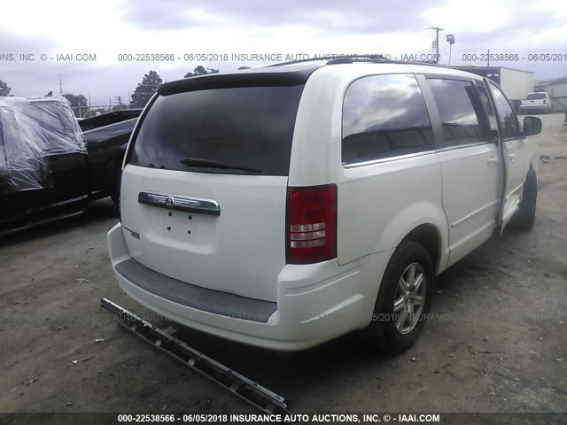 2A8HR54P58R822431 - 2008 CHRYSLER TOWN & COUNTRY TOURING WHITE photo 4