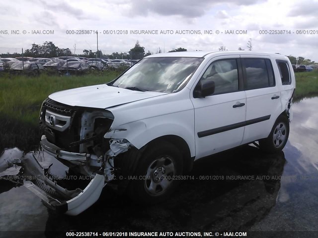 5FNYF3H20BB031732 - 2011 HONDA PILOT LX WHITE photo 2