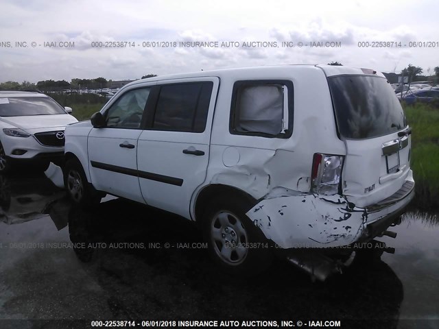 5FNYF3H20BB031732 - 2011 HONDA PILOT LX WHITE photo 3