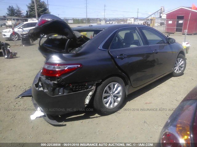 4T4BF1FK0GR549238 - 2016 TOYOTA CAMRY LE/XLE/SE/XSE GRAY photo 4