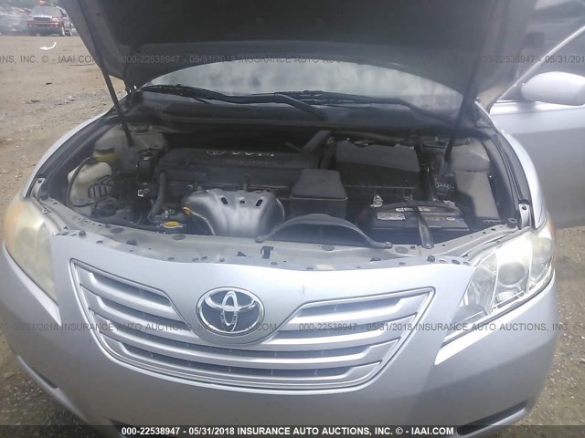 4T1BE46K67U564048 - 2007 TOYOTA CAMRY NEW GENERAT CE/LE/XLE/SE SILVER photo 10