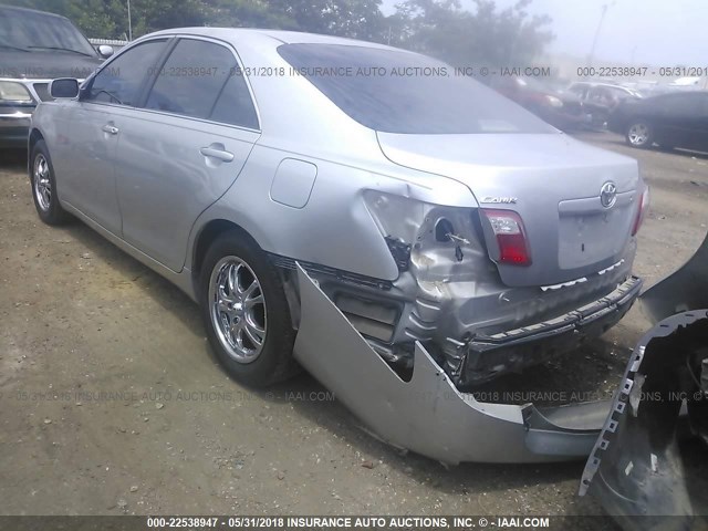 4T1BE46K67U564048 - 2007 TOYOTA CAMRY NEW GENERAT CE/LE/XLE/SE SILVER photo 3